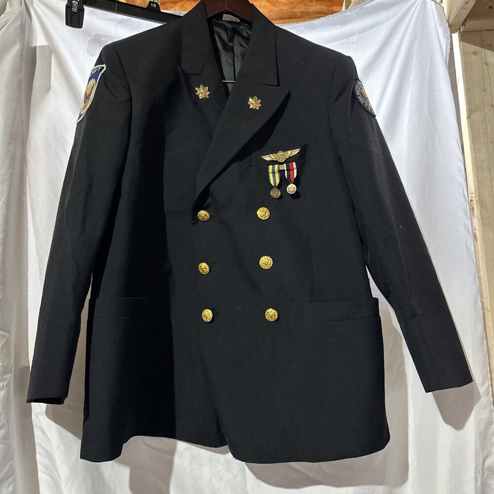 US Navy ROTC Blazer - 40 Short Naval ROTC with Patches, Rank and Badges